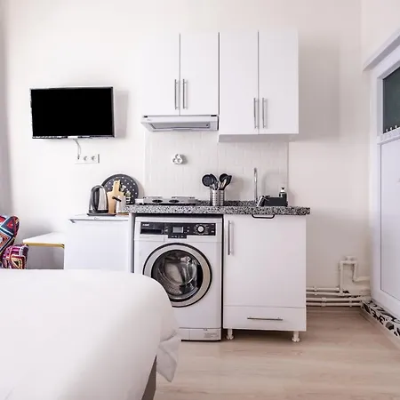 아파트 Modern Studio Flat With Central Location In Sisli *