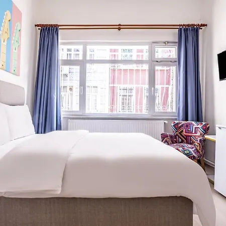 Modern Studio Flat With Central Location In Sisli * 伊斯坦布尔